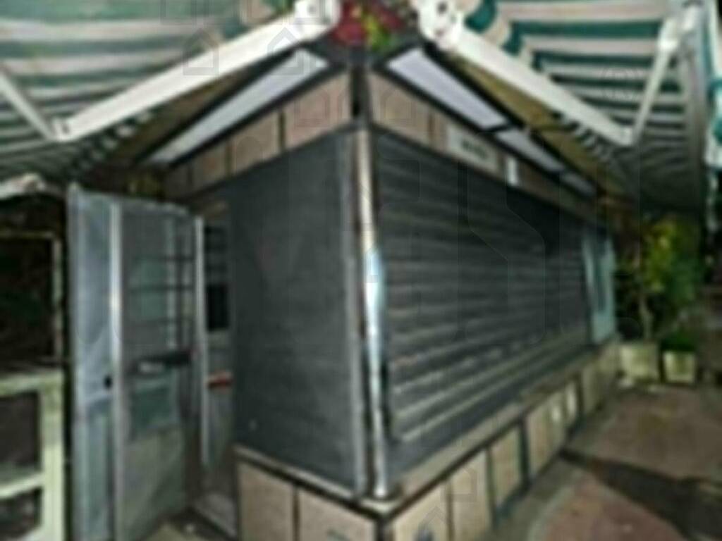 negozio in vendita a Messina in zona San Licandro