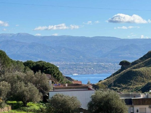 appartamento in vendita a Messina in zona Salice