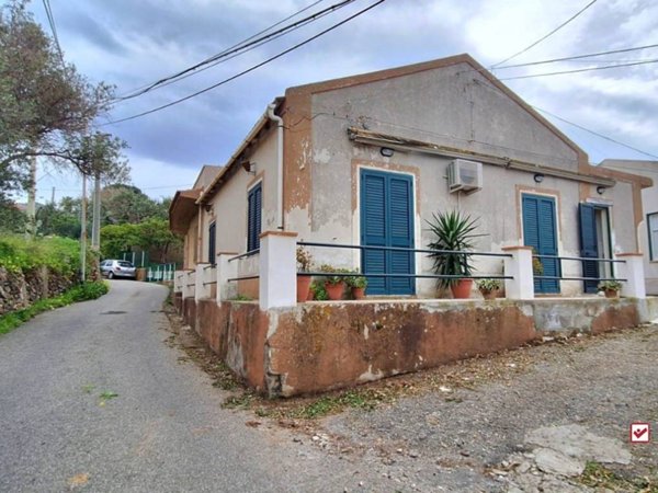 casa semindipendente in vendita a Messina in zona San Saba