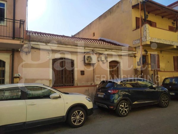 casa indipendente in vendita a Messina in zona Camaro