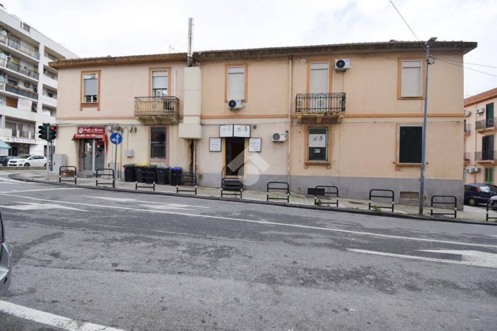 negozio in vendita a Messina