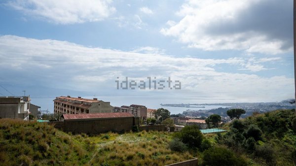 appartamento in vendita a Messina in zona Santissima Annunziata
