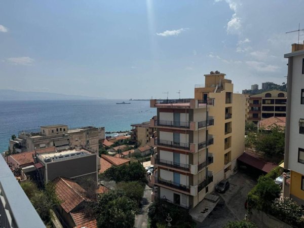 appartamento in vendita a Messina in zona Paradiso