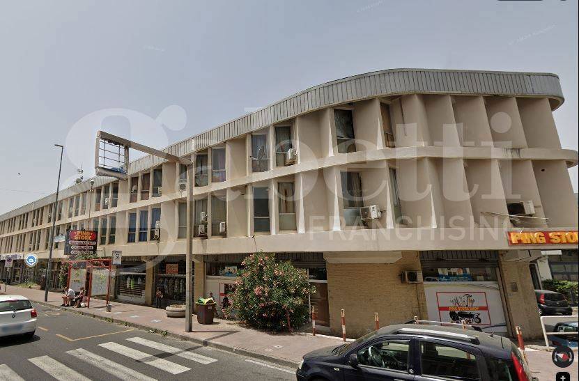 ufficio in vendita a Messina in zona Contesse