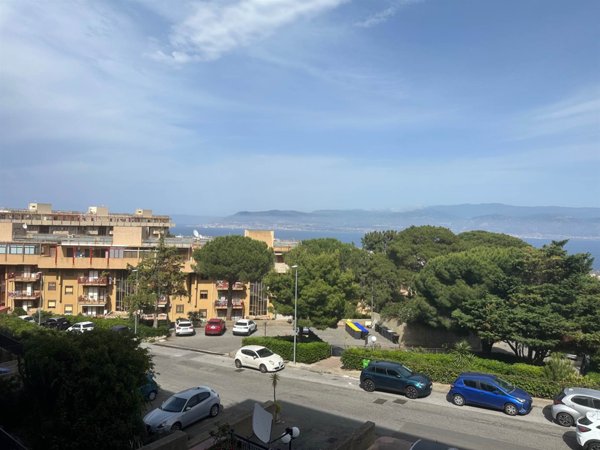appartamento in vendita a Messina in zona Camaro