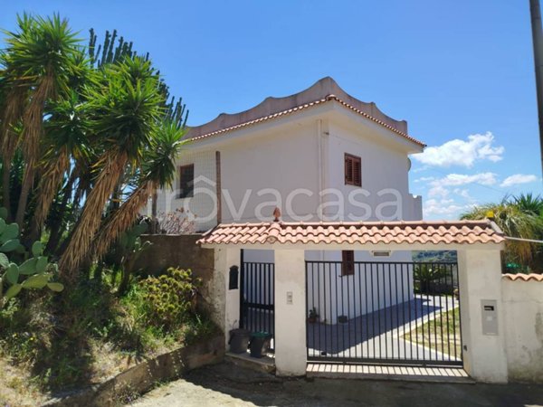 casa indipendente in vendita a Messina in zona Santissima Annunziata