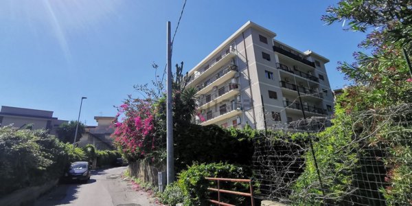 appartamento in vendita a Messina in zona Camaro