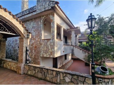 casa indipendente in vendita a Messina