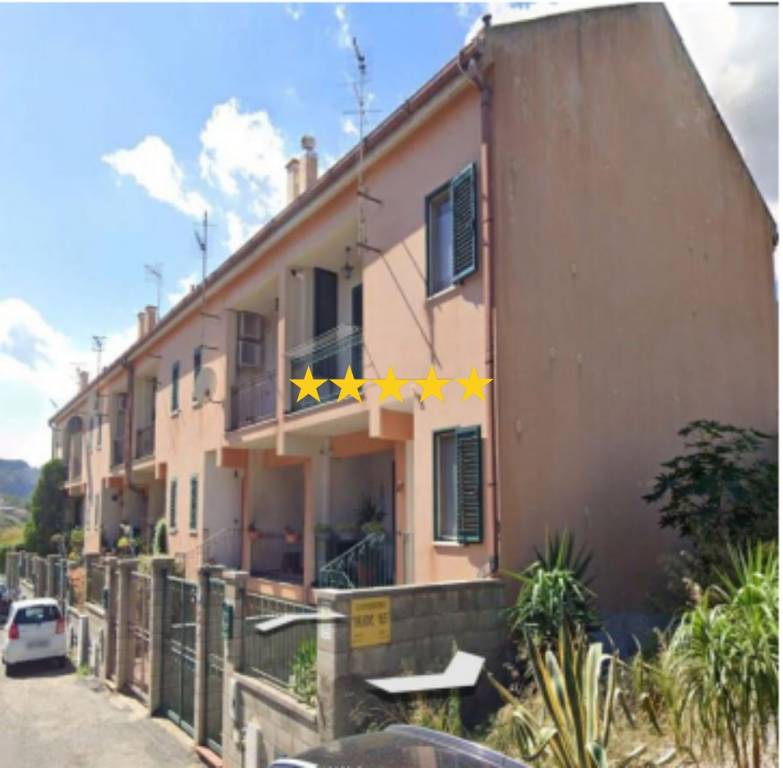 appartamento in vendita a Messina in zona Santa Lucia