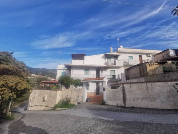appartamento in vendita a Messina in zona Santissima Annunziata