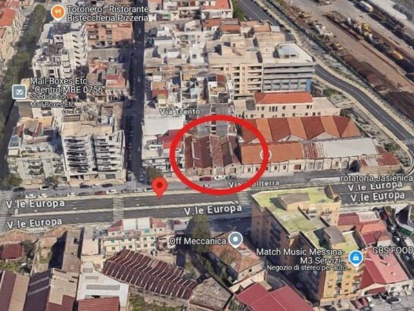 negozio in vendita a Messina in zona Centro Storico