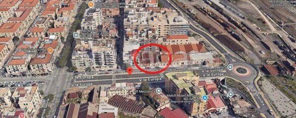 negozio in vendita a Messina in zona Centro Storico
