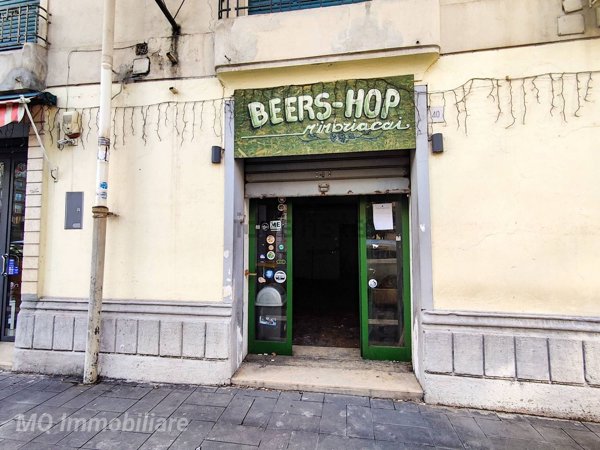 locale commerciale in vendita a Messina in zona Centro Storico