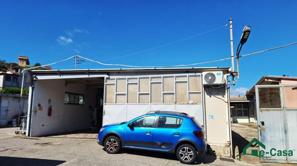 negozio in vendita a Messina