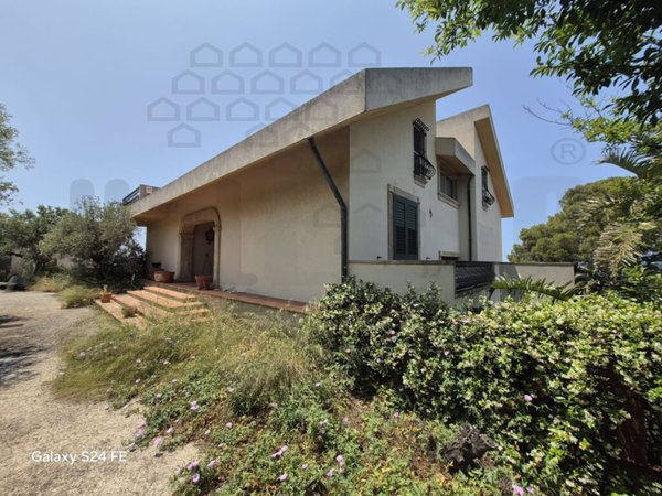 casa indipendente in vendita a Messina in zona San Saba