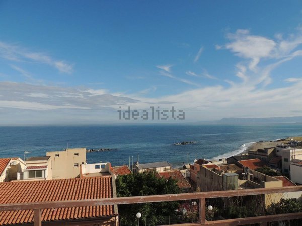 appartamento in vendita a Messina in zona Acqualadroni
