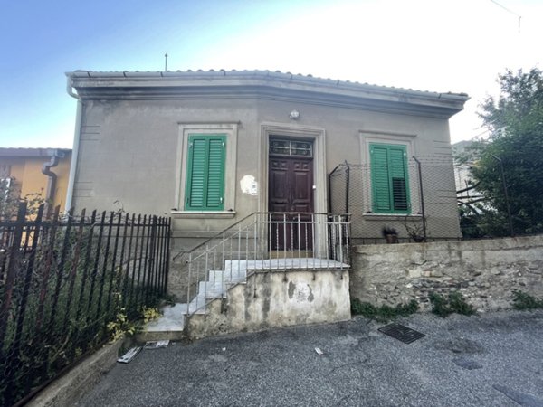 casa indipendente in vendita a Messina in zona Camaro