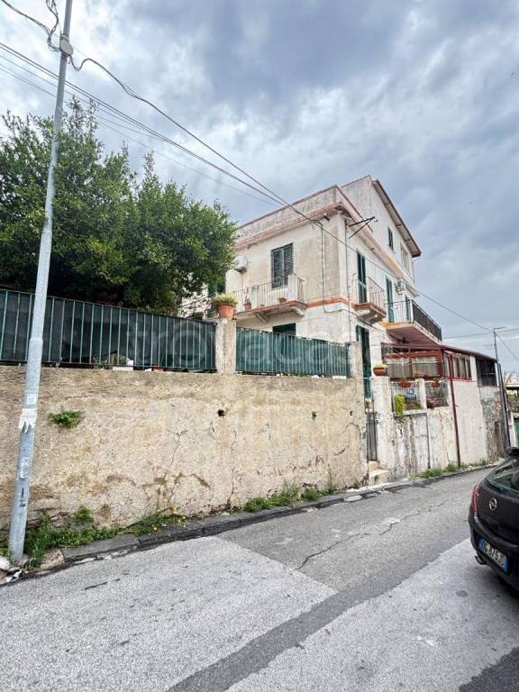 casa indipendente in vendita a Messina in zona Centro Storico