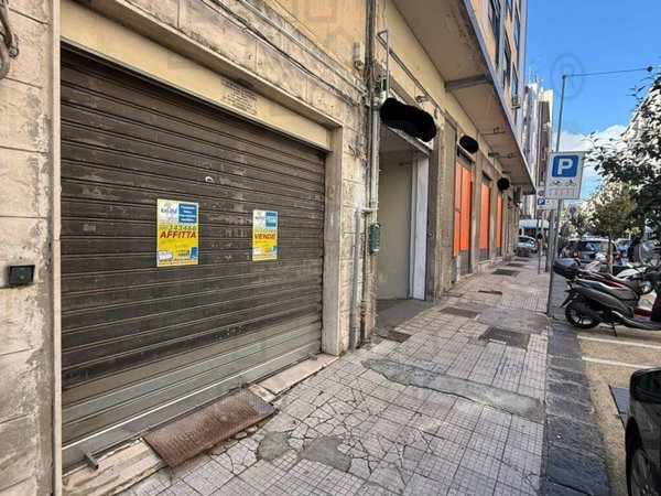 negozio in vendita a Messina in zona Centro Storico