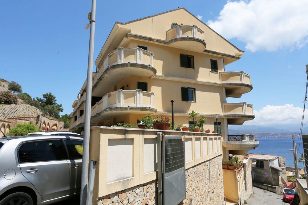 casa indipendente in vendita a Messina