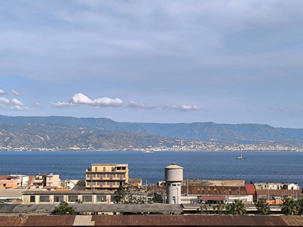 appartamento in vendita a Messina in zona Centro Storico