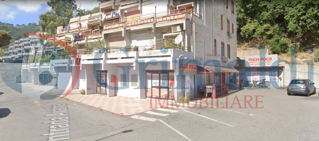 locale commerciale in vendita a Messina in zona San Michele