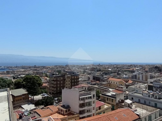 appartamento in vendita a Messina in zona Centro Storico