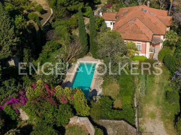 casa indipendente in vendita a Messina in zona Centro Storico
