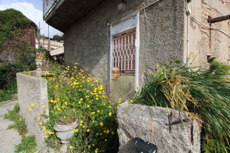 casa indipendente in vendita a Messina