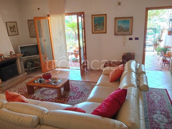 casa indipendente in vendita a Messina in zona Ganzirri