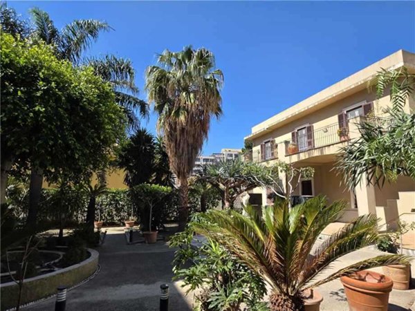 casa indipendente in vendita a Messina