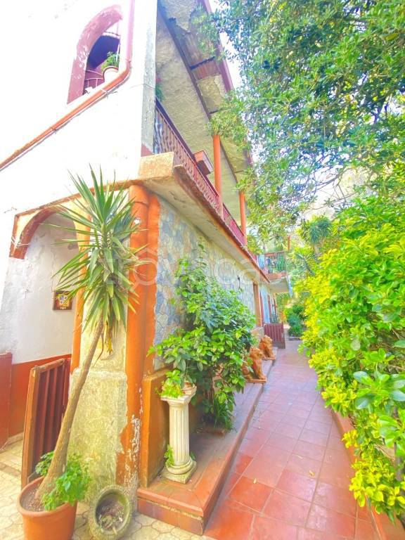 casa indipendente in vendita a Messina in zona Salice