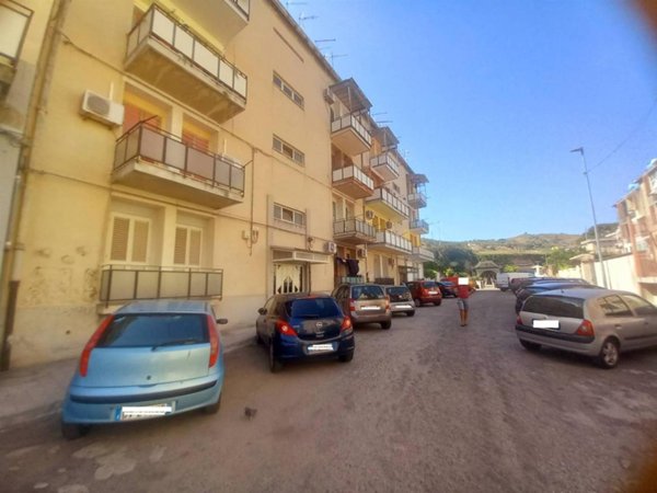 appartamento in vendita a Messina in zona Gazzi