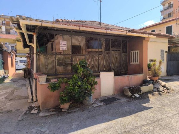 casa indipendente in vendita a Messina in zona Contesse