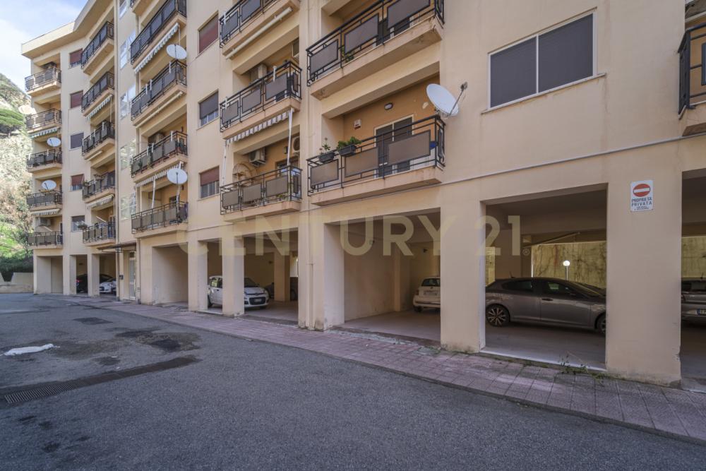 appartamento in vendita a Messina in zona Santissima Annunziata