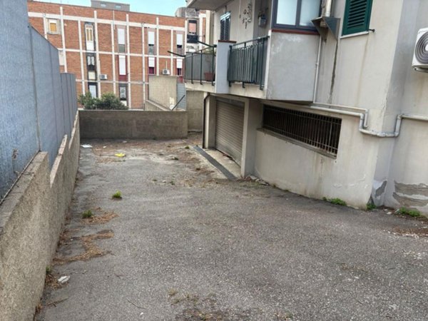 locale di sgombero in vendita a Messina in zona Contesse