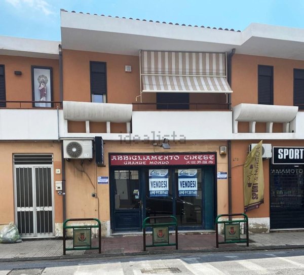 locale commerciale in vendita a Messina in zona Ganzirri