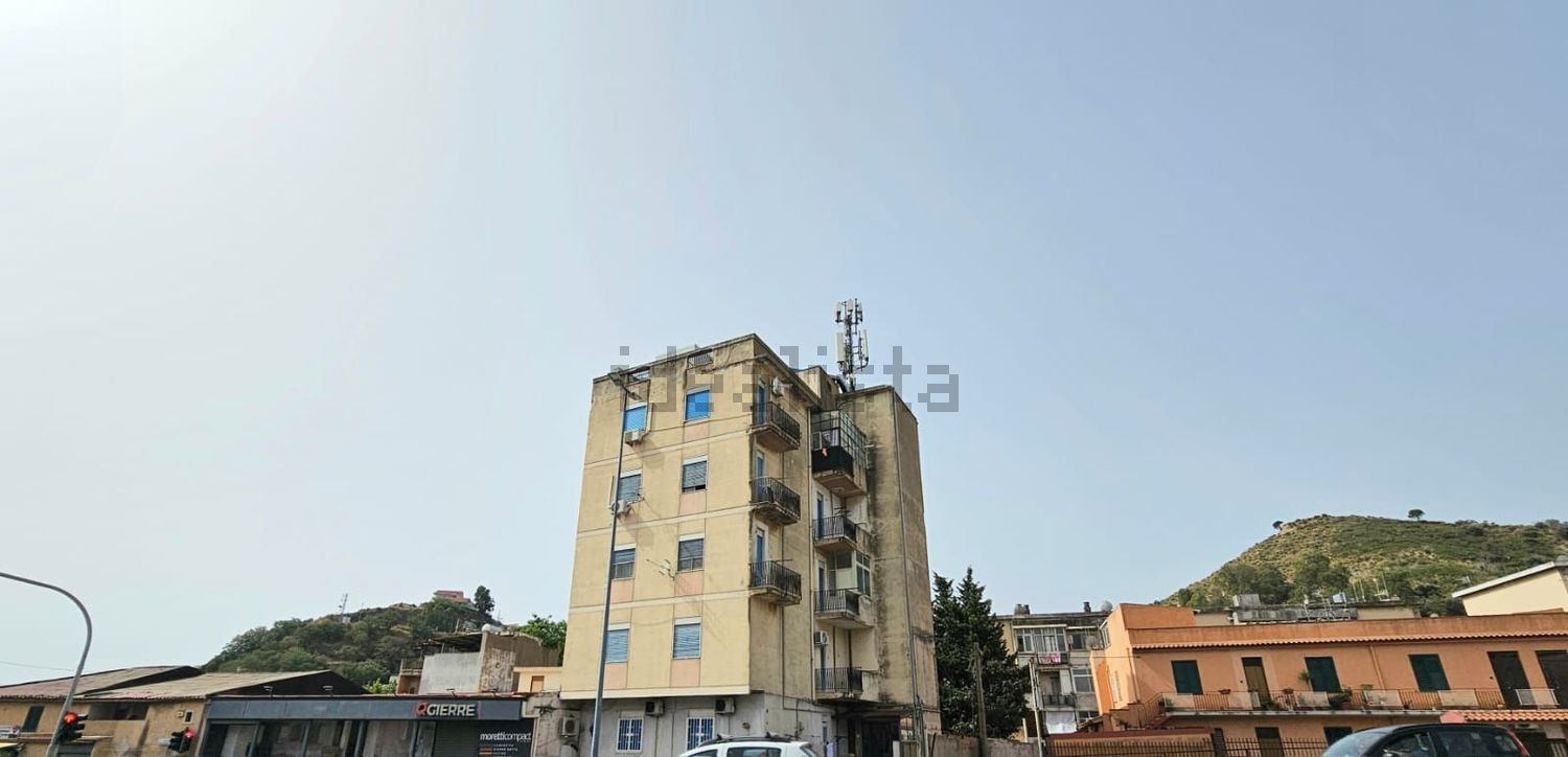 appartamento in vendita a Messina in zona Camaro