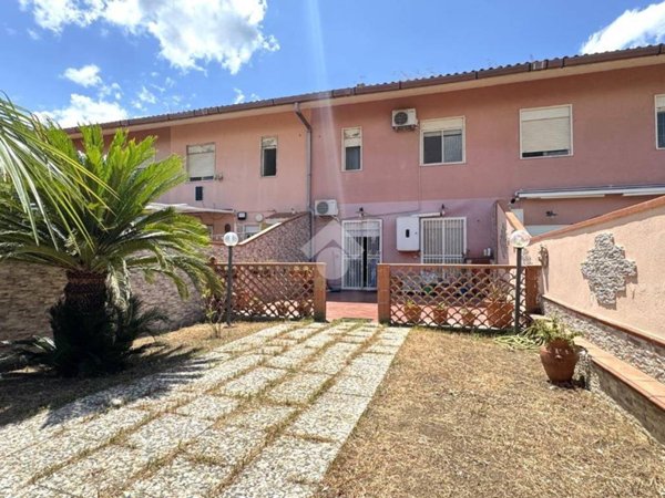 casa indipendente in vendita a Messina in zona Ganzirri