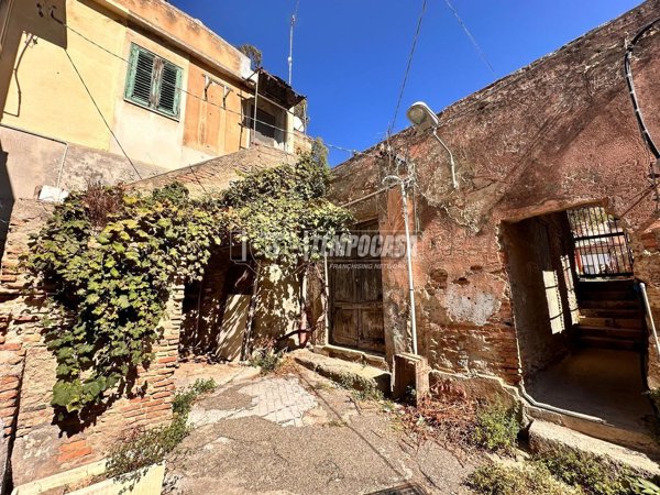locale di sgombero in vendita a Messina in zona Centro Storico