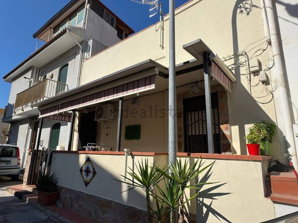 casa indipendente in vendita a Messina in zona Ganzirri