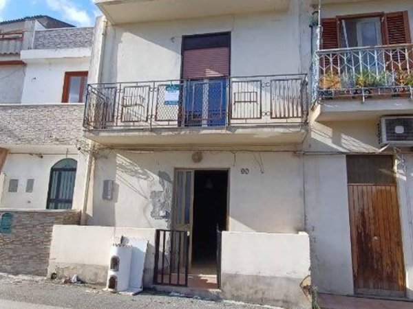 casa indipendente in vendita a Messina in zona Gazzi