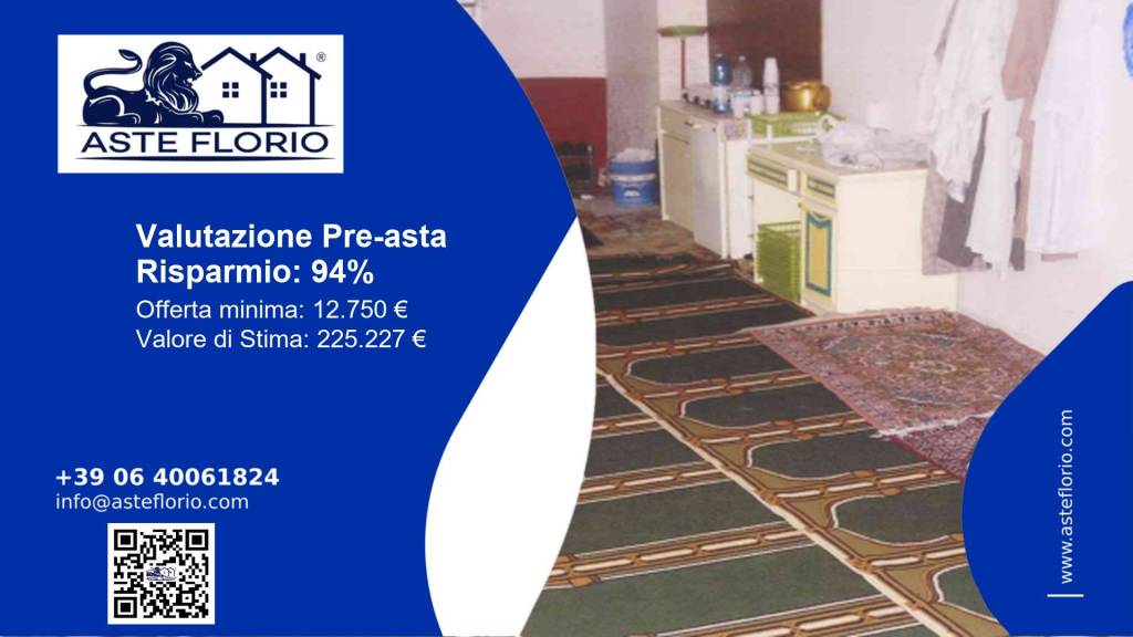 locale commerciale in vendita a Messina in zona Camaro