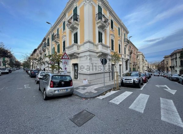 locale commerciale in vendita a Messina in zona Centro Storico