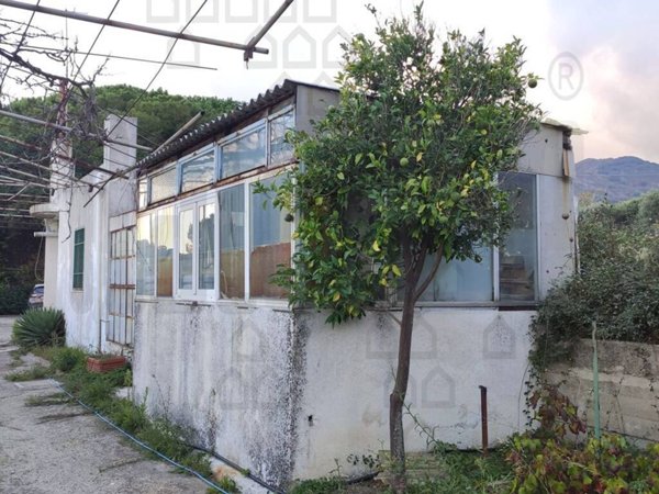 casa indipendente in vendita a Messina in zona Camaro
