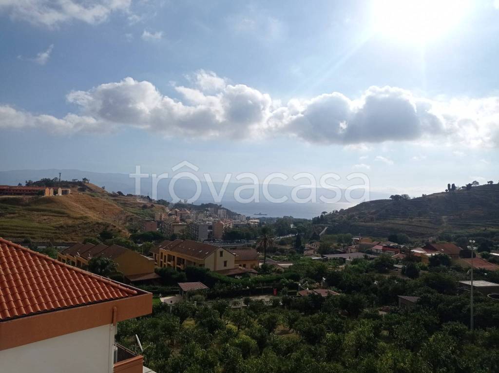 appartamento in vendita a Messina in zona Larderia