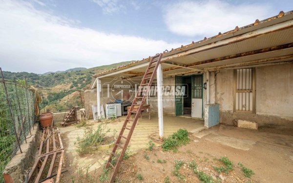 appartamento in vendita a Messina in zona Santa Margherita