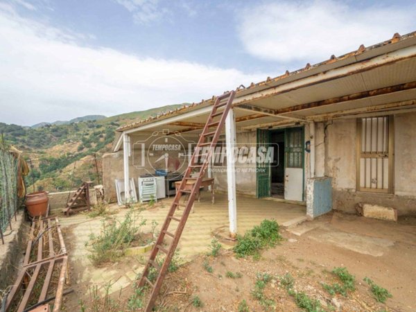 appartamento in vendita a Messina in zona Santa Margherita