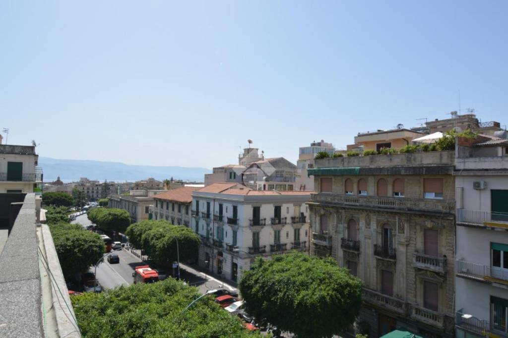 appartamento in vendita a Messina in zona Centro Storico