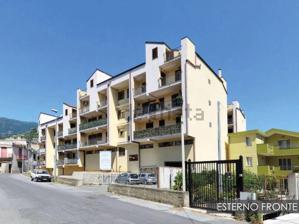 appartamento in vendita a Messina in zona Santa Margherita